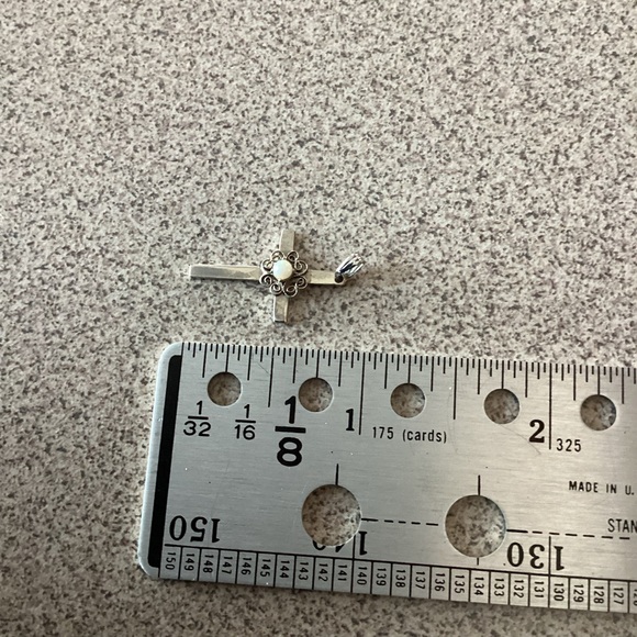 Pretty Vintage Cross Necklace - Sterling with Pearl Center - Picture 6 of 9